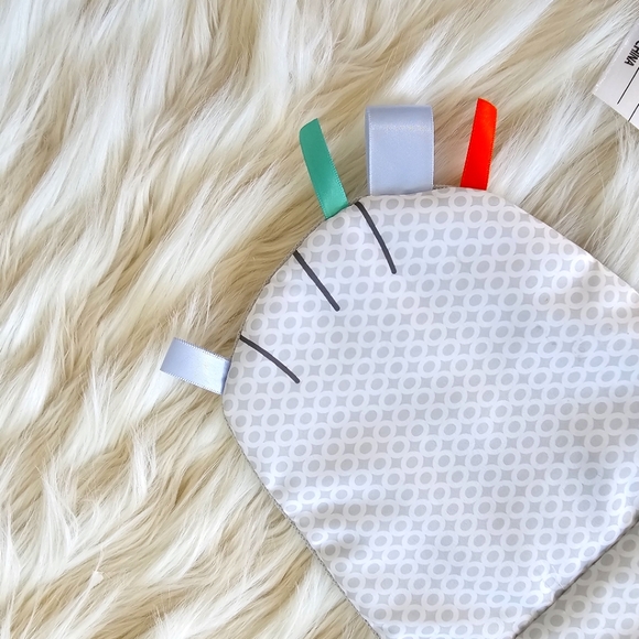 Bright Starts Tummy Time Prop & Play Mat, Polar Bear - Picture 8 of 11